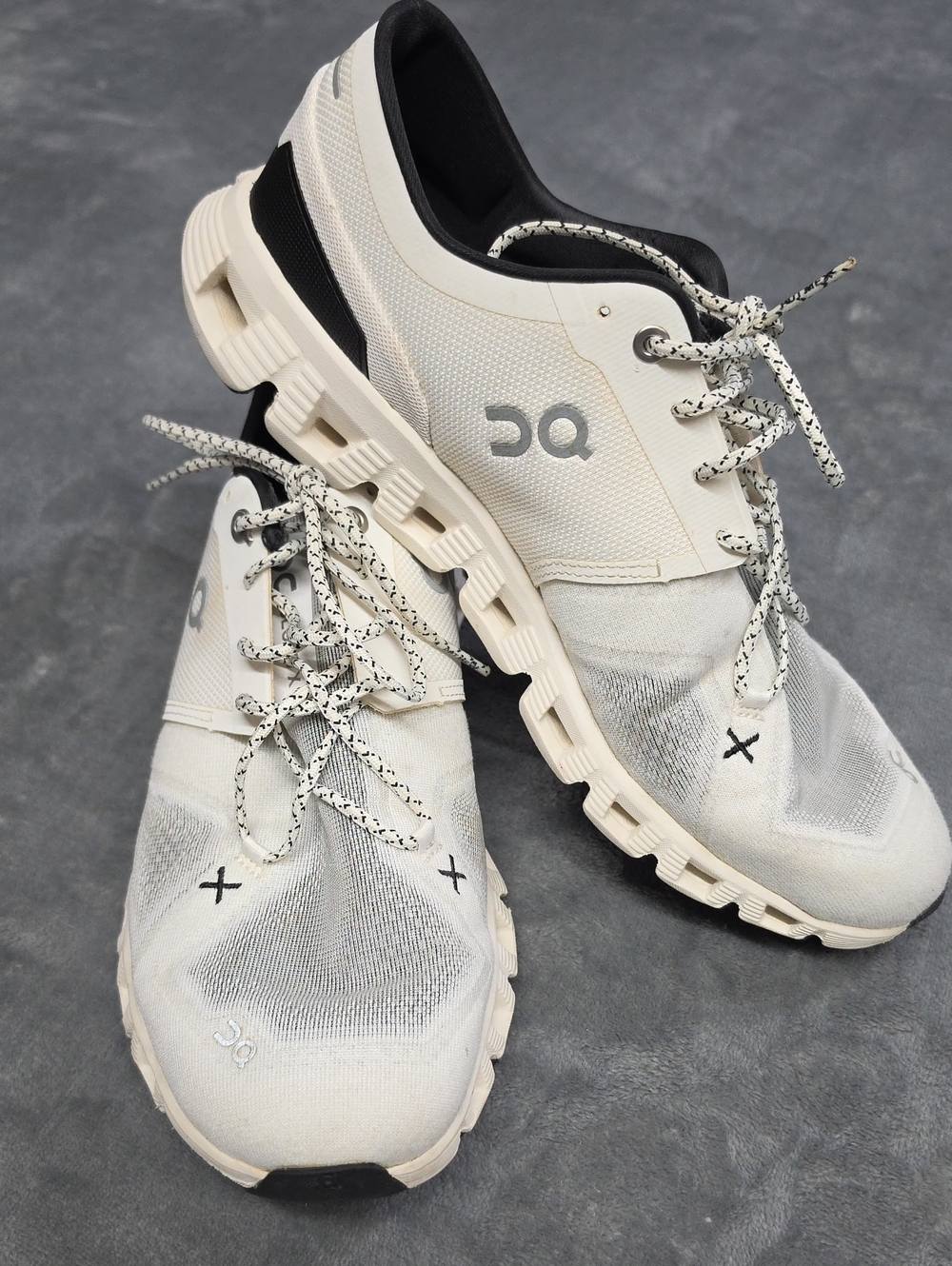 On Running Cloud X Men’s Sneakers Cream with Black Accents 9